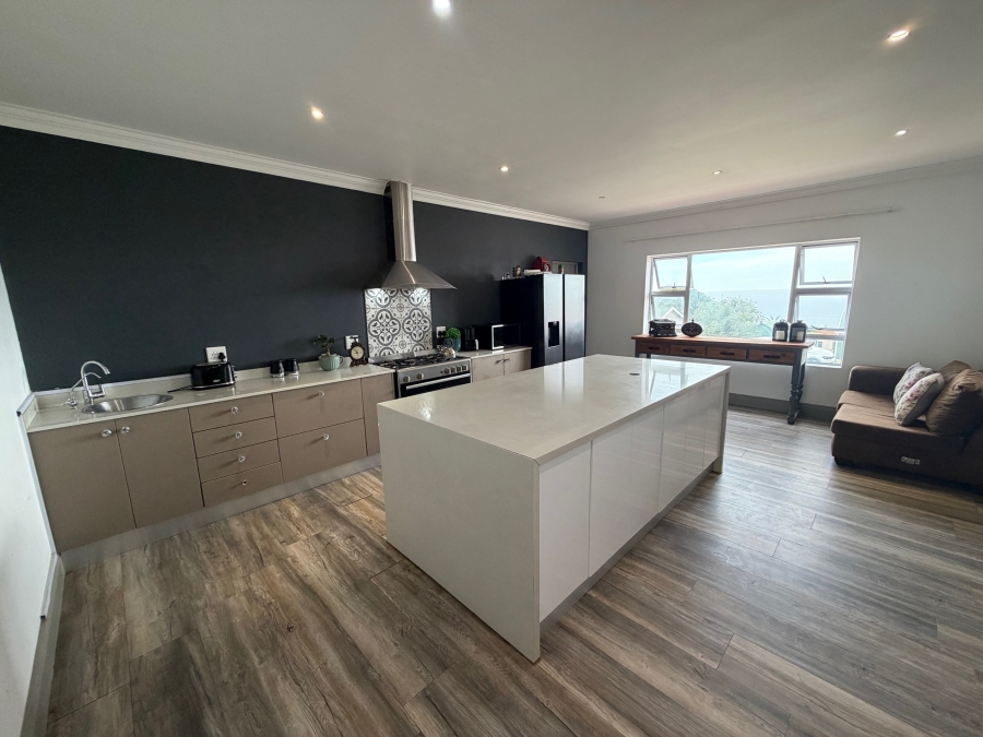 5 Bedroom Property for Sale in Dana Bay Western Cape